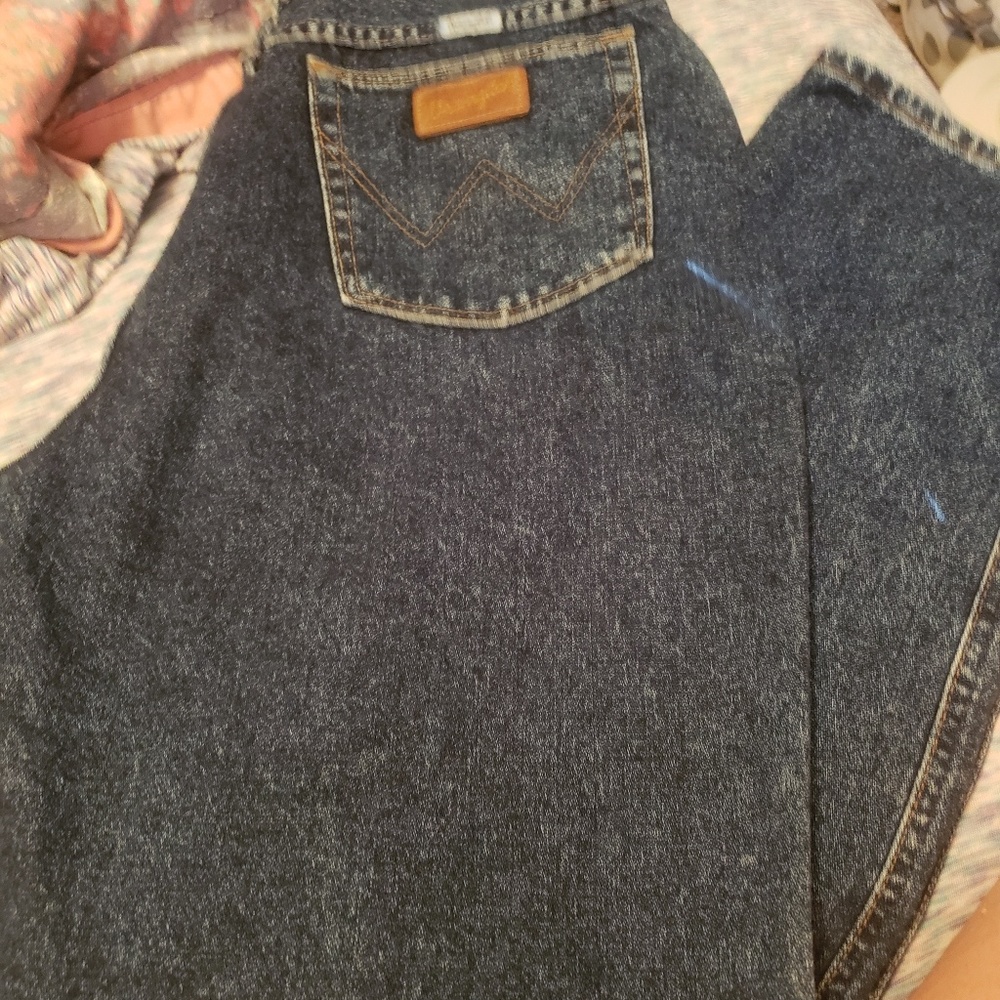 Ladies Wrangler jeans